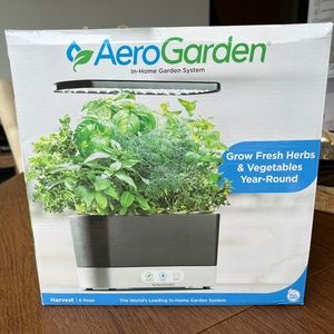 New never used Aerogarden Grow Kit